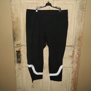 Alfani Skinny Leg Graphic Oasis Capri Pants Size 18W (T-26)